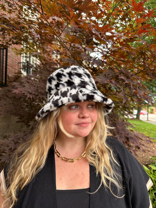 black and white houndstooth bucket hat