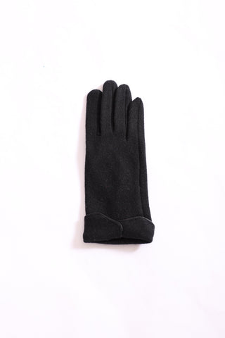 Black Gloves (flat lay) – Evette Glove in timeless black, sophisticated women’s dress glove.