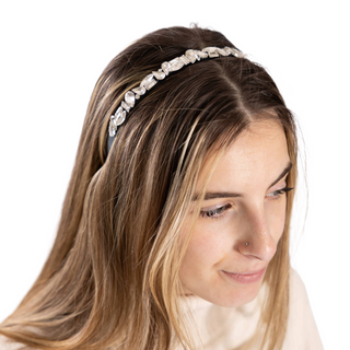 Alt: Verity Headband in silver with sparkling gems – elegant bling headband.