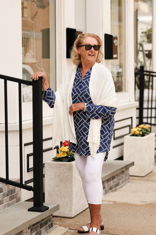 Woman wearing white Shawl