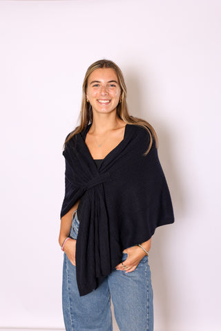 Cable Knit Keyhole Wrap – Cozy & Chic Layer with Diamond Point Back
