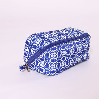 Blue geometric print glam bag with zipper