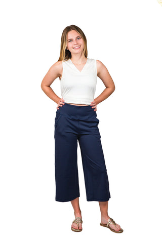 Capri Pants in navy
