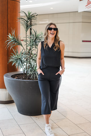 Capri Pants in navy
