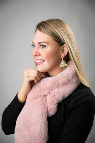 Blush Scarf Product – Mina Faux Fur Keyhole Scarf in blush pink with satin lining